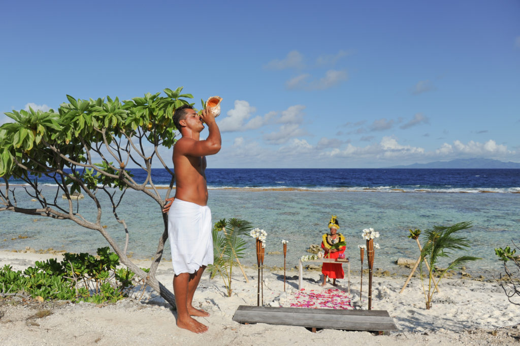 ocean intimate ceremony